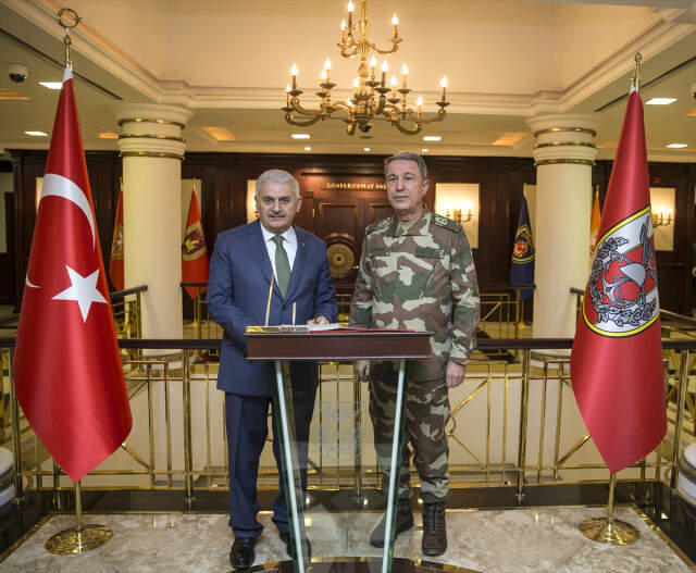 Yıldırım'dan Afrin Operasyonunun Kalbine Ziyaret: Gazanız Mübarek Olsun!