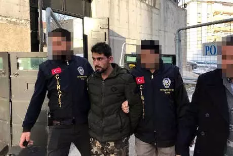 Eşini İple Boğarak Öldüren Afgan Uyruklu Koca Van'da Yakalandı