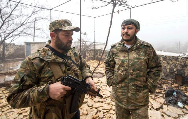 Afrin Operasyonu 5'inci Gününde! YPG'liler Bir Bir Yakalanıyor, Kaçan Teröristlerin Silahları ÖSO'da