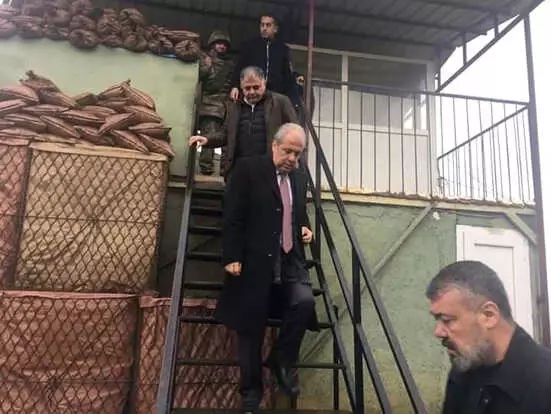 Milletvekili Tayyar, Afrin Sınırında Mehmetçik ile Menemen Yedi