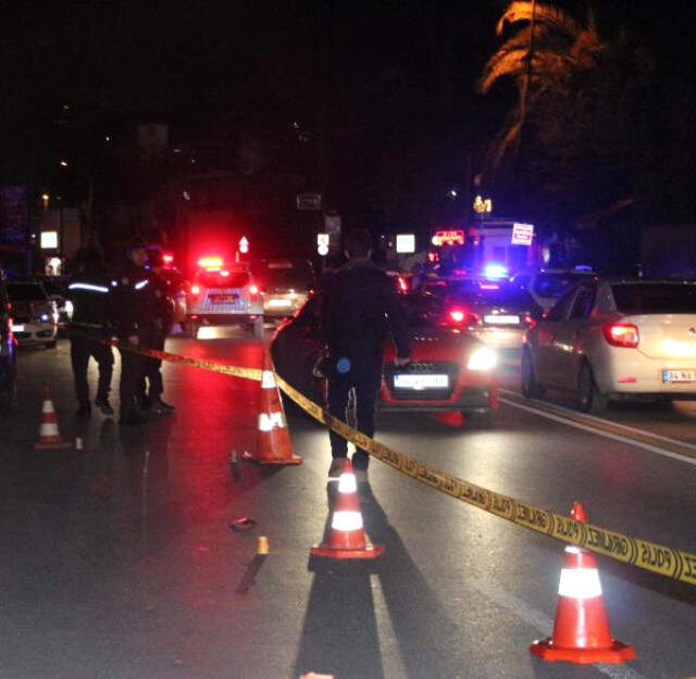 Ortaköy'de Gece Kulübüne Düzenlenen Silahlı Saldırının Görüntüleri Ortaya Çıktı
