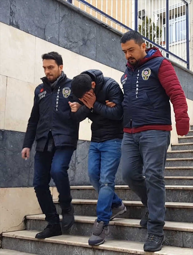 Bankanın Tavanını Delip 362 Bin Lira Çalan Hırsızlar Yakalandı