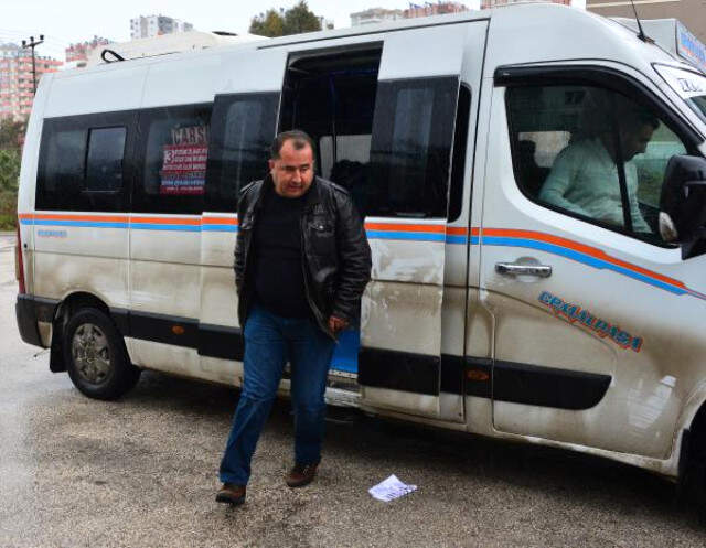 Mininüs Şoförü Epilepsi Krizi Geçiren Yolcuyu Son Anda Kurtardı
