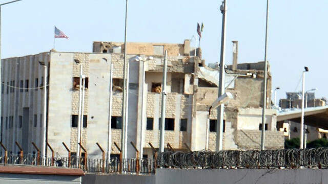 Erdoğan'ın Operasyon Sinyalinin Ardından PYD'li Teröristler Tel Abyad'da ABD Bayrağını İndirdi