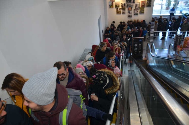 Eksi 18 Dereceye Rağmen Uludağ'a Akın Ettiler
