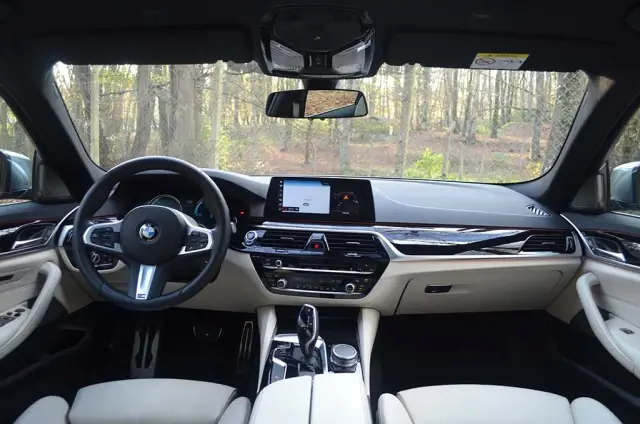 Test Mercedes-Benz E180 – Bmw 520i