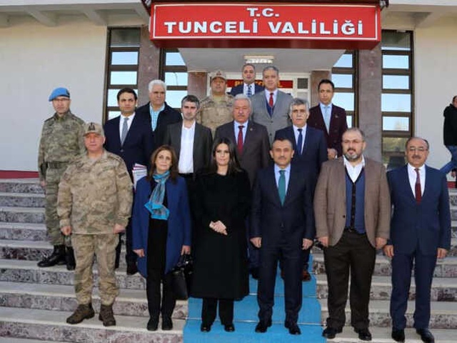 Hükümetten Çalışan Anneye 400 Lira Destek Gelecek