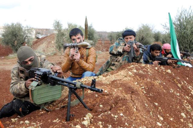 YPG'li Teröristlerin Burseya Dağı'ndaki Beton Kuleleri Bombalandı! O Anlar Kamerada