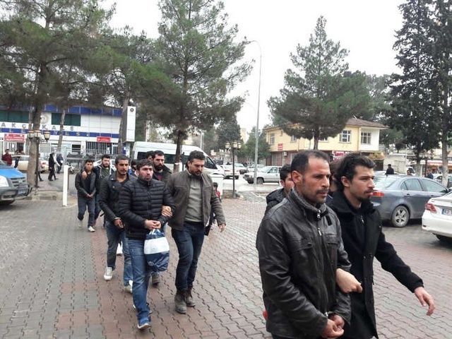 Dolandırıcı Çetesi, Altın Paylaşımında Anlaşamadıkları Üyelerini Rehin Aldı