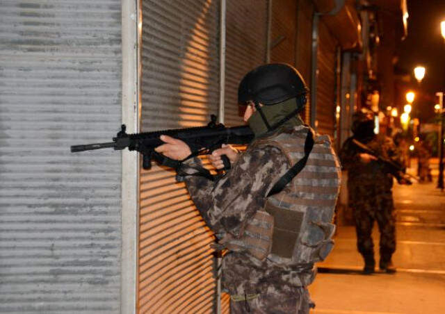 Furkan Vakfına Düzenlenen Operasyonun Ardından Valilikten Açıklama: Gösteriler Yasaklandı