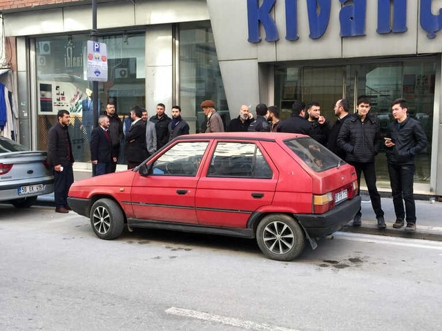 Furkan Vakfı'nı Polis Bastı, Kasadan Servet Çıktı