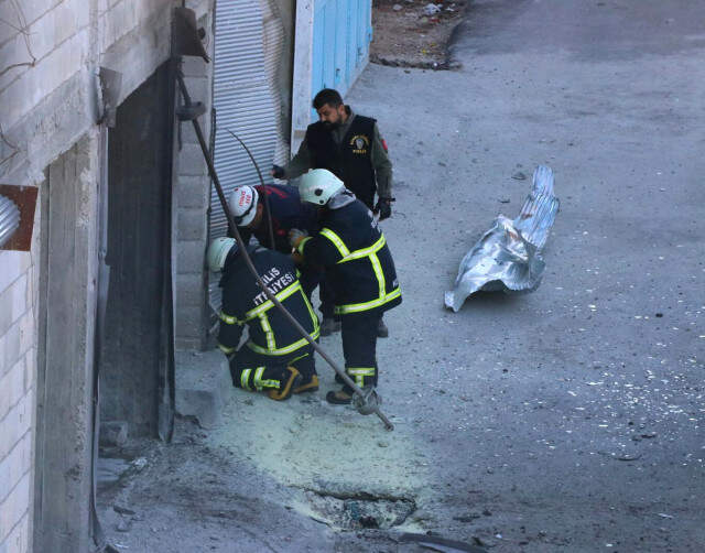 YPG'li Teröristlerin Afrin'den Fırlattığı Roket, Kilis'teki Binaya İsabet Etti