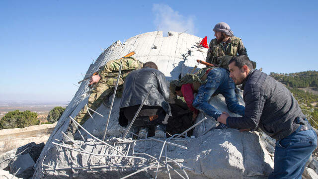 Afrin'de Teröristlerin Yerin 4 Metre Altında Yaptığı Merkez Bürosu Bulundu