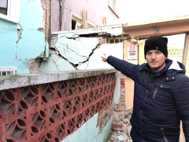 Bina İnşaatı Mahalleyi Çatlattı, Felaketin Boyutu Gün Ağarınca Ortaya Çıktı