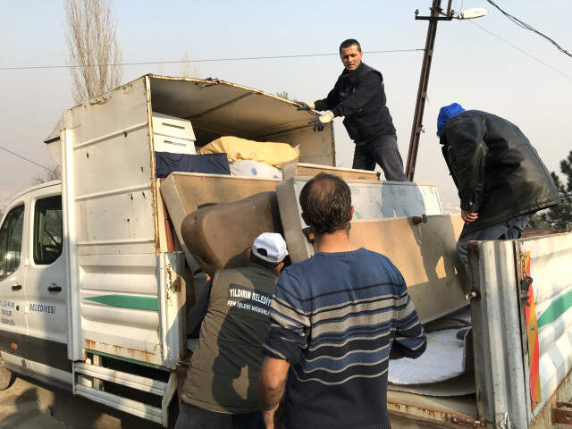Bina İnşaatı Mahalleyi Çatlattı, Felaketin Boyutu Gün Ağarınca Ortaya Çıktı