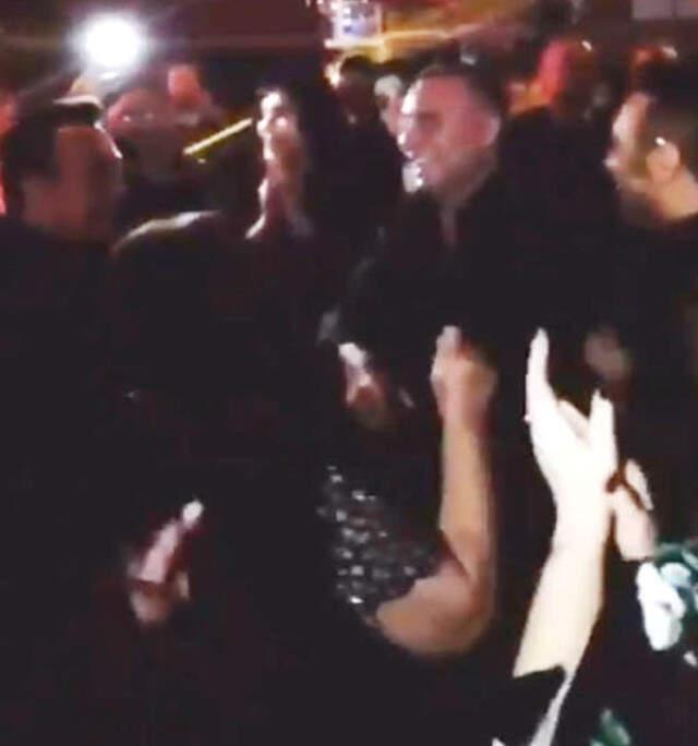 Deniz Çakır ve Oktay Kaynarca Sarmaş Dolaş Eğlendi