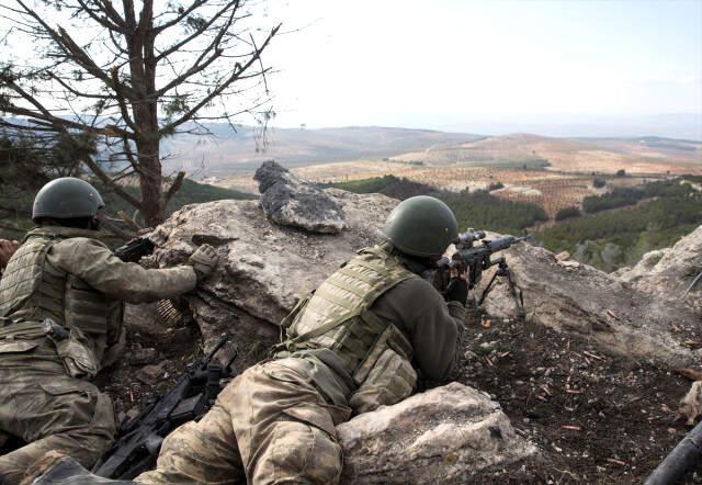 Zeytin Dalı Harekatı'nın İkinci Aşamasında Afrin'e Hakim Tepeler Alınıyor