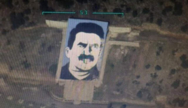 Afrin'deki Abdullah Öcalan Anıtı, Yerli Üretim SİHA'larla Yerle Bir Edildi Afrin'deki Abdullah Öcalan Anıtının Yerle Bir Edildiği Anlar Kamerada!