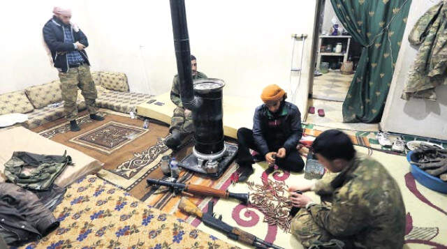 Askeri Yetkili: Mehmetçik Afrin'i Hilal Harekatıyla Kuşattık