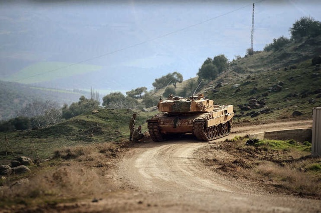 Üs Bölgesindeki Türk Tankları Böyle Fotoğraflandı