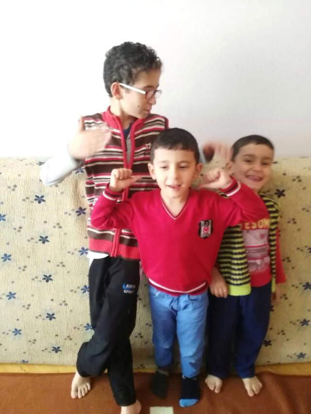 Üzerine Demir Pano Düşen Küçük Muhammet Hala Yoğun Bakımda Üzerine Demir Pano Düşen Küçük Muhammet Hala Yoğun Bakımda