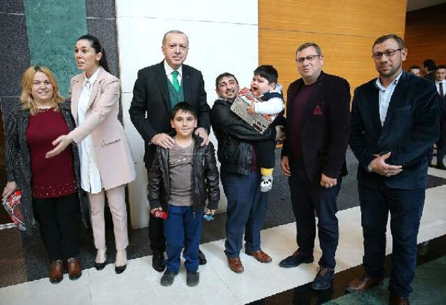 2 Yaşında 29 Kilo Olan Çocuk, Cumhurbaşkanı Erdoğan'la Buluştu