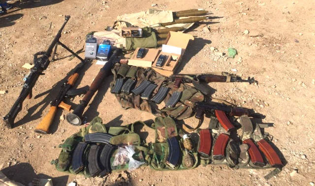 TSK Fotoğraflarını Paylaştı! Afrin'de Hava Savunma Füzesi Ele Geçirildi TSK Fotoğraflarını Paylaştı! Afrin'de Hava Savunma Füzesi Ele Geçirildi