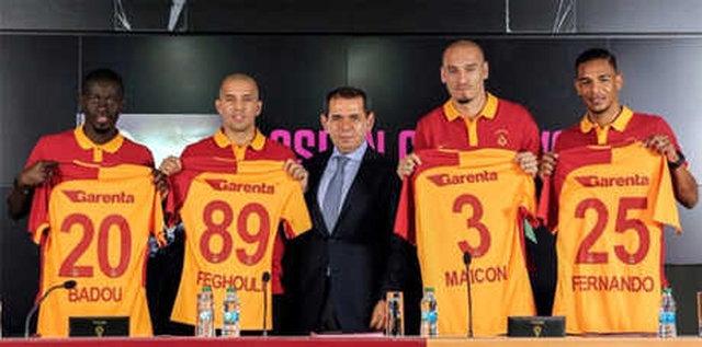Galatasaray Başkanı Cengiz, Dursun Özbek'in Transferleri İçin İnceleme Başlattı