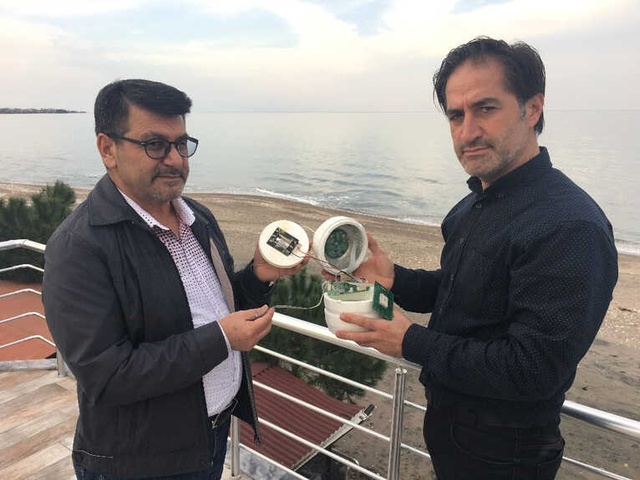 Deniz Kenarında Yürüyen Vatandaş, Esrarengiz Bir Cihaz Buldu! Üzerinde Rusça Harfler Var