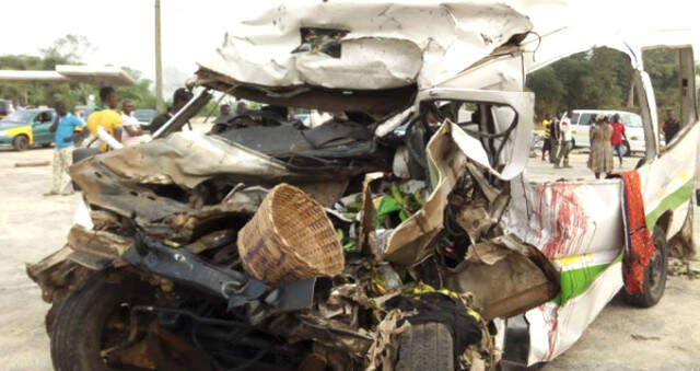 Gana'da Trafik Kazası: 14 Kişi Öldü, Çok sayıda Yaralı Var Gana'da Trafik Kazası: 14 Kişi Öldü, Çok Sayıda Yaralı Var