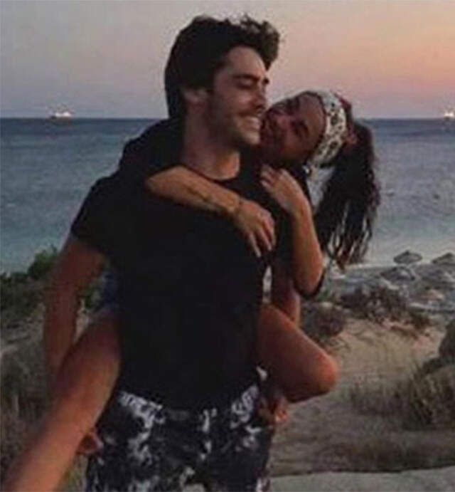 İstanbullu Gelin Dizisinin Bade'si, Rol Arkadaşına Aşık Oldu