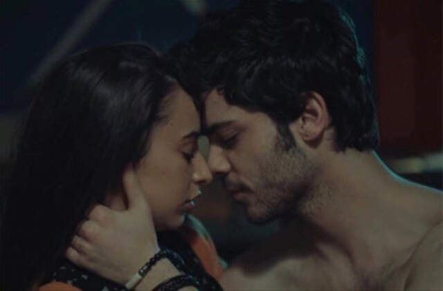 İstanbullu Gelin Dizisinin Bade'si, Rol Arkadaşına Aşık Oldu