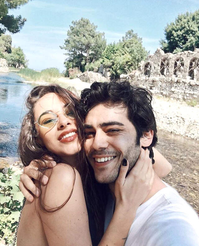 İstanbullu Gelin Dizisinin Bade'si, Rol Arkadaşına Aşık Oldu