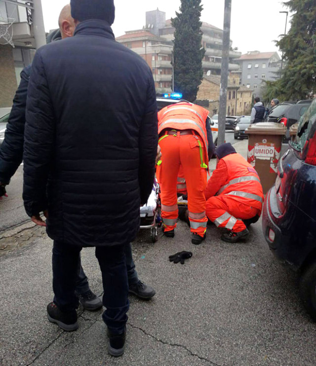 İtalya'da Silahlı Saldırı!Araçtan Ateş Açıldı: 4 Yaralı