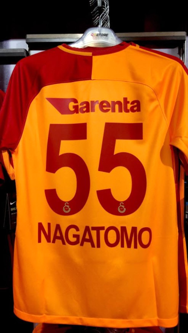 Japon Futbolcu Nagatomo 55 Numaralı Formayı Giyecek