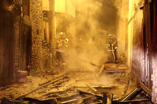 Safranbolu'da 150 Yıllık 2 Tarihi Konak Alevlere Teslim Oldu