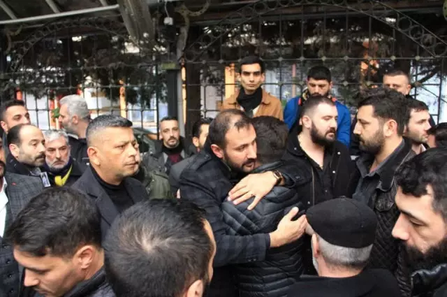 Ünlü Mafya Lideri Burak Döner'in Babası Son Yolculuğuna Uğurlandı