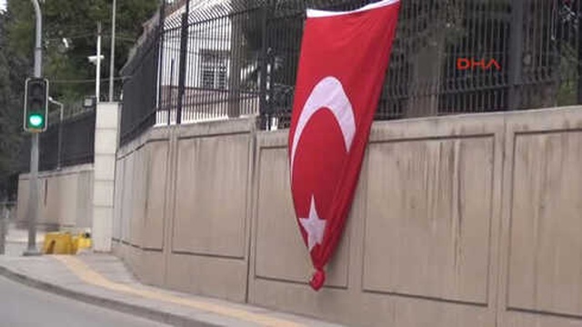 NATO Komutanından Skandal Hareket! Türk Bayrağını İndirmek İstedi