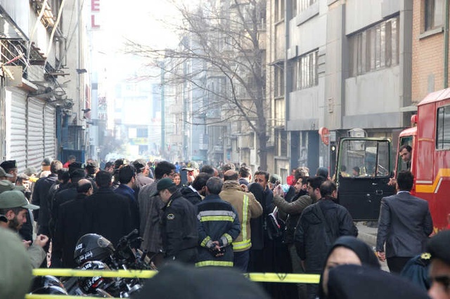 İran'da Enerji Bakanlığı Binasında Yangın: 9 Yaralı