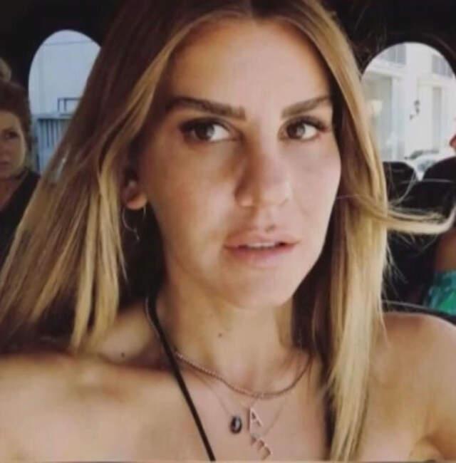 Alişan, Eski Sevgilisine Aldığı Kolyenin Aynısını Yeni Sevgilisine de Aldı