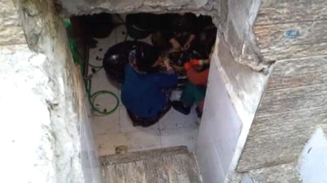 Polis ve Zabıtadan Midye Baskını! Kaldırımda ve Klozette Yapılan Üretim, Mide Bulandırdı