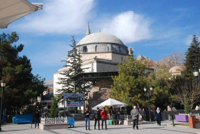 Cami Restorasyonunda, 16. Yüzyıla Ait Kalem İşlemeleri Bulundu