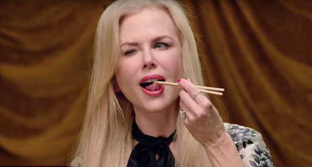 Ünlü Oyuncu Nicole Kidman, Bir Tabak Dolusu Kurtçuk Yedi