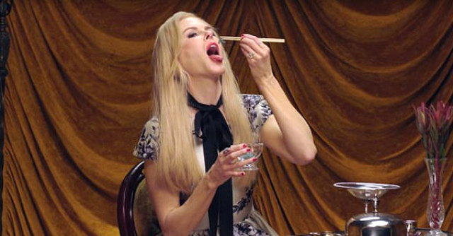 Ünlü Oyuncu Nicole Kidman, Bir Tabak Dolusu Kurtçuk Yedi