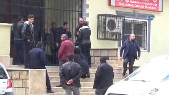 Gaziantep'te Otomobile Kurşun Yağdırdılar: 2 Ölü