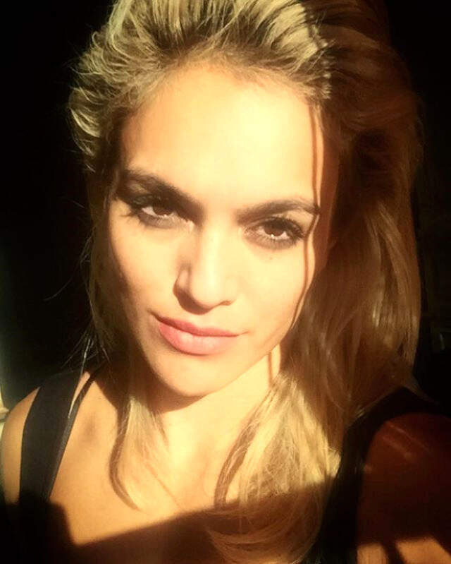 Survivor'ın Gönüllüler Takımında Yarışacak Olan Birsen Bekgöz, Bacak Kaslarıyla Şoke Etti