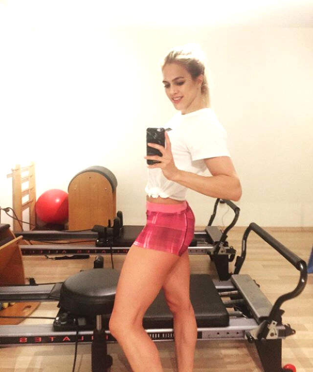 Survivor'ın Gönüllüler Takımında Yarışacak Olan Birsen Bekgöz, Bacak Kaslarıyla Şoke Etti