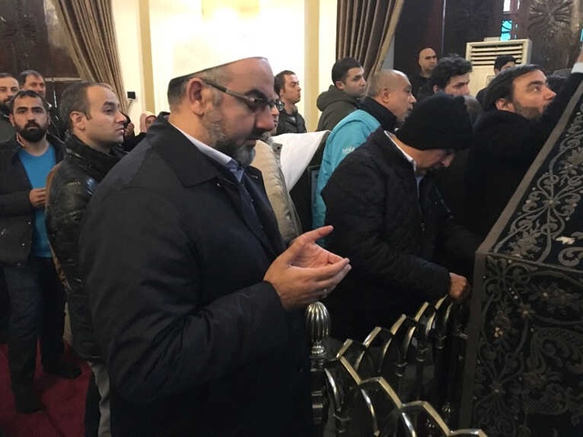 2. Abdülhamid Han'ın Ölüm Yıl Dönümü! 7 Ülkeden Gelen 40 Torunu, Kabrini Ziyaret Etti