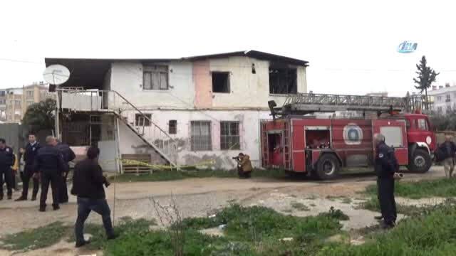 Antalya'da Gecekonduda Çıkan Yangında 1,5 Yaşındaki <a class='keyword-sd' href='/bebek/' title='Bebek'>Bebek</a> Yanarak Can Verdi