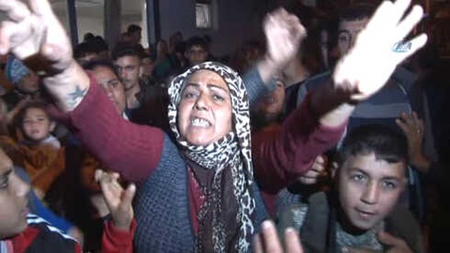 5 Yaşındaki Çocuğu İstismar Etmeye Çalışan Sapık, Çırılçıplak Yakalandı